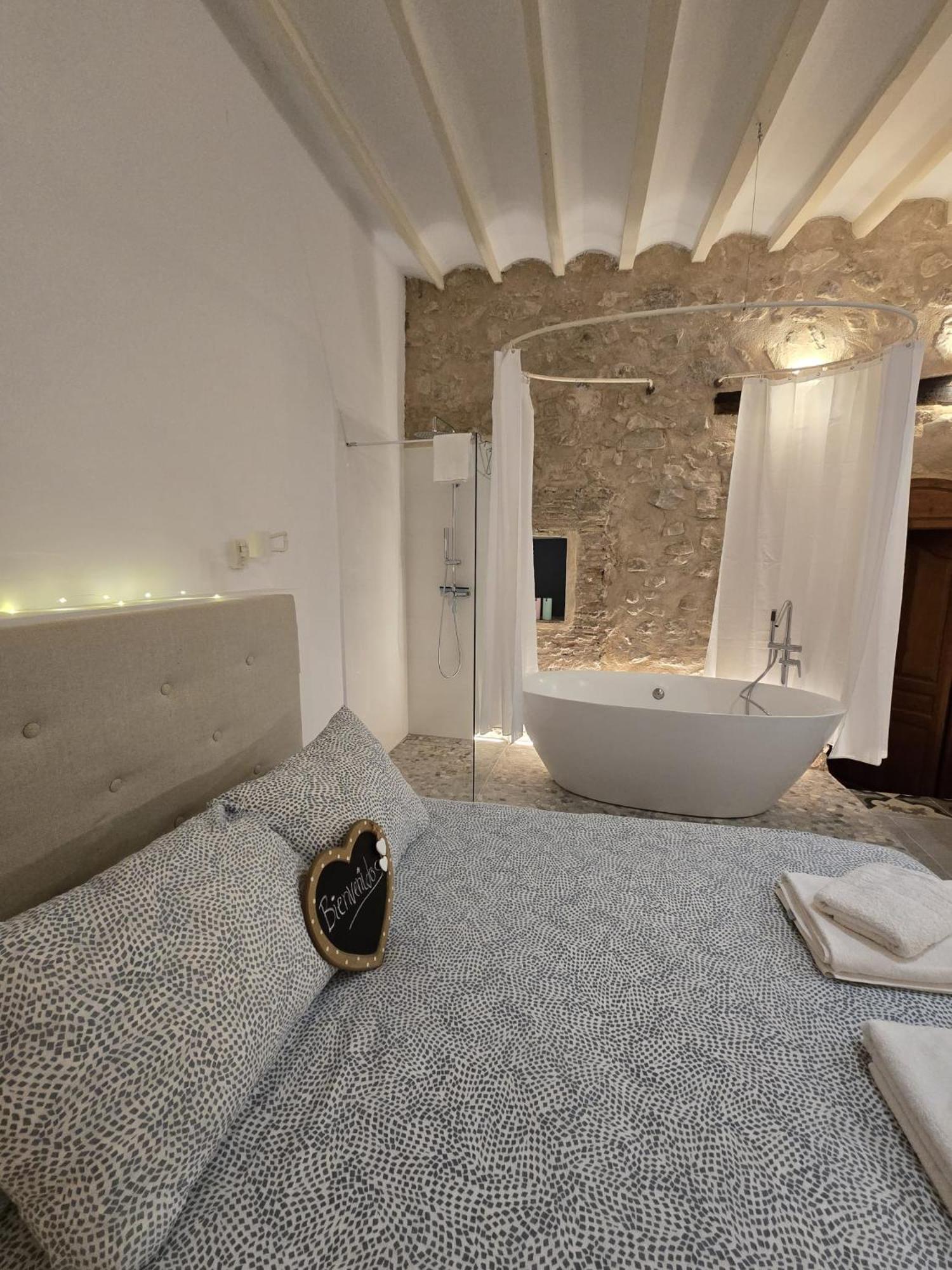 Suite Independiente De 45 M2 Con Banera En Pleno Casco Viejo Алтеа Екстер'єр фото